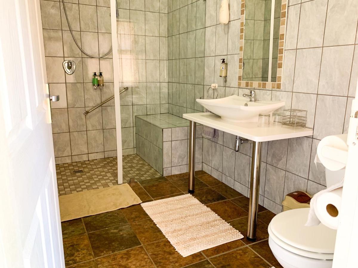 خليج جيفري Marina Martinique B&B المظهر الخارجي الصورة